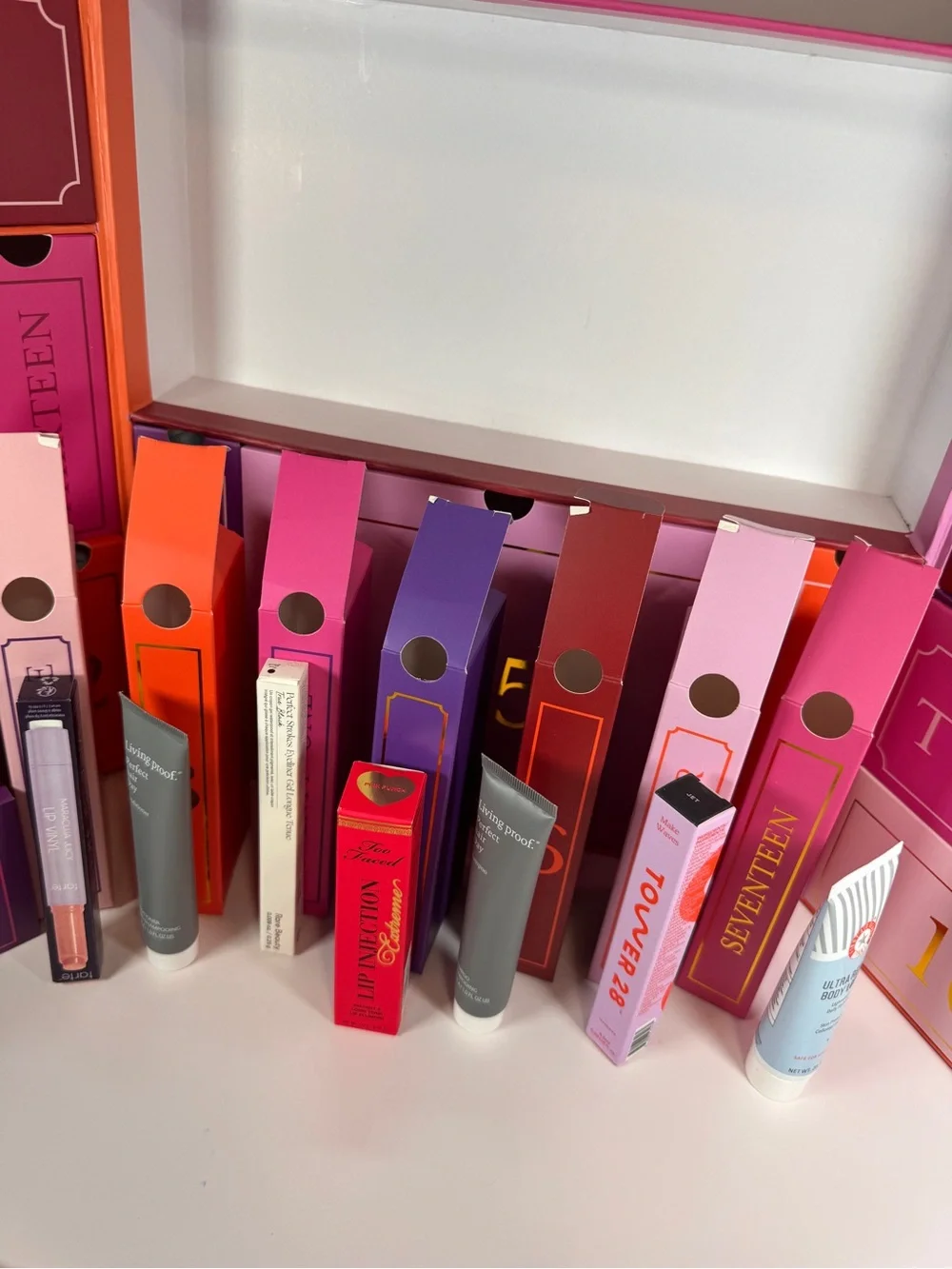 NEW FULL Ipsy Advent Calendar  2025 all new items. Large box.